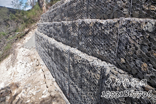 賓格網(wǎng)擋墻.jpg 賓格網(wǎng)擋墻.jpg