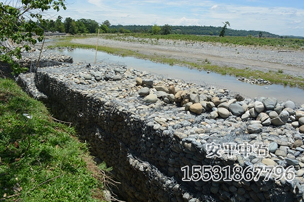 固濱籠護(hù)岸.jpg 固濱籠護(hù)岸.jpg